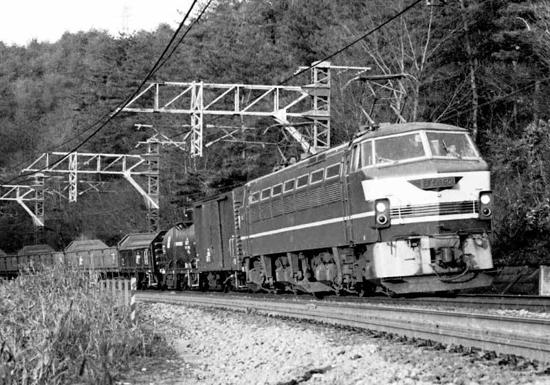 山陽本線　EF66
