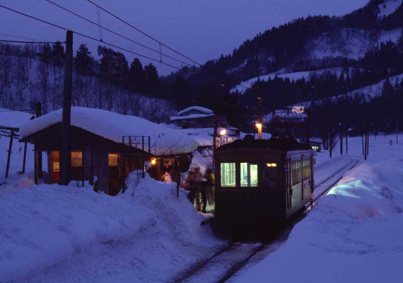 蒲原鉄道　モハ61　冬鳥越